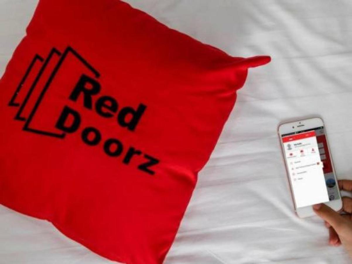 雅加达 Reddoorz @ Pulomas酒店 外观 照片